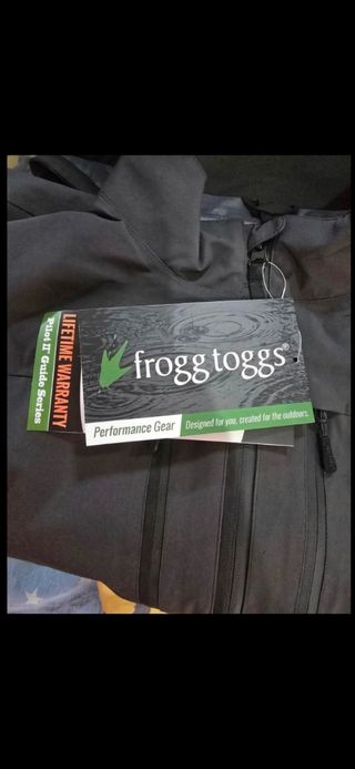 Chaqueta frogg toggs XL