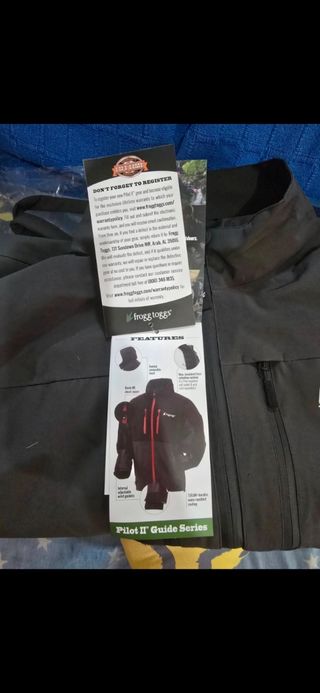 Chaqueta frogg toggs XL