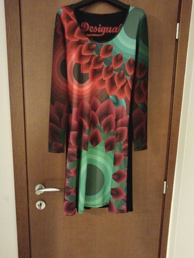 Vestito in viscosa maniche lunghe 