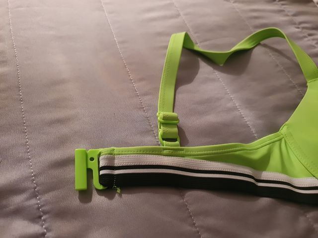 SUJETADOR DEPORTIVO CON AROS