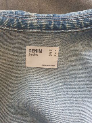 Cazadora vaquera Bershka M