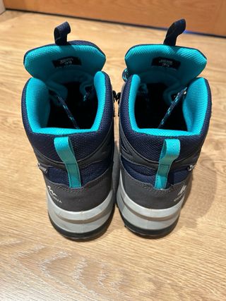 BOTAS MONTAÑA - TREKKING IMPERMEABLES NIÑO