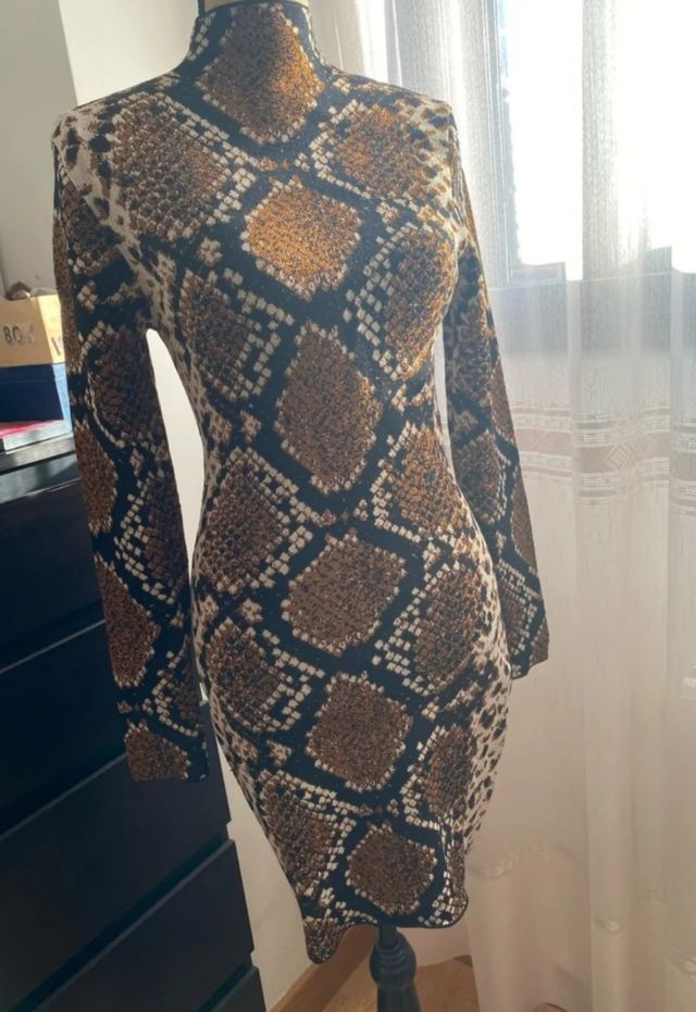 Vestido animal print de zara