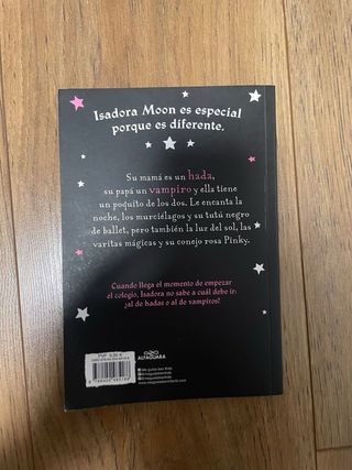 Libros infantiles “Isadora Moon” 1,3,4,5,6,7