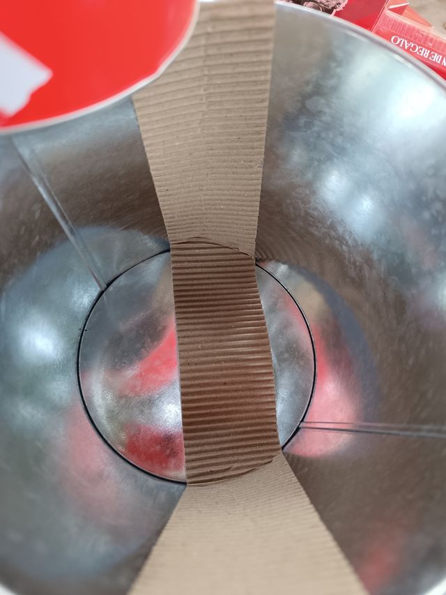 CAMIÓN DE COCACOLA Y CUBOS