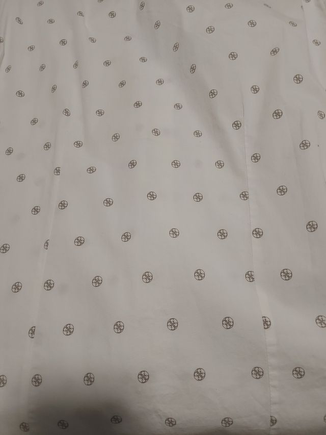 Camicia Guess a manica lunga.  