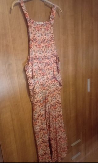 Mono de tirantes.Green Coast.