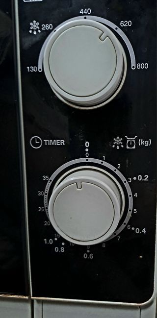 MICROONDAS SHARP MODELO R-600WW, 20 L/ 800 W