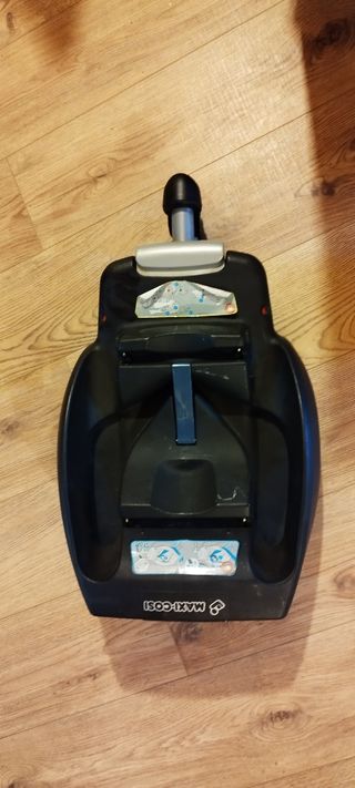 Silla coche MaxiCosi + base Isofix.  Contramarcha