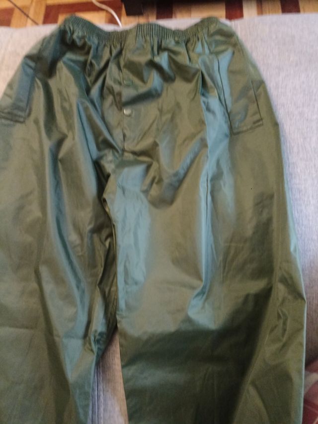 Pantalones plásticos