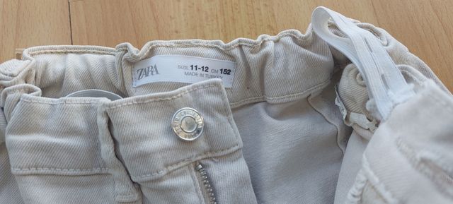 Pantalón Zara de niña cargo