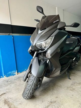 Yamaha X MAX 400