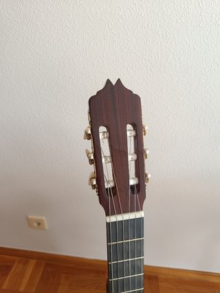 Guitarra clásica de luthier