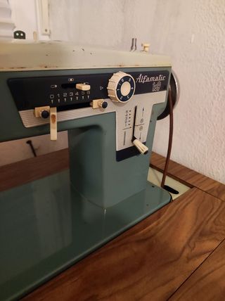 Maquina de coser Vintage Singer