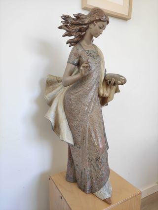 LA PINTORA - PORCELANA LLADRÓ - 71 CM