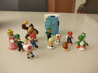 Muñecos varios pequeños de Mario Bross 