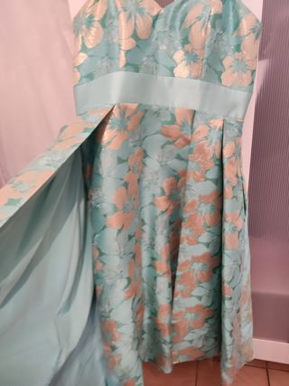 Vestido largo de fiesta en turquesa 
