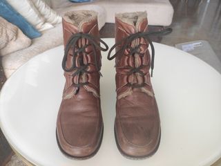 Botas de piel