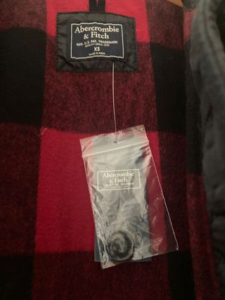 Chaqueta Abercombie negra chico  SIN ESTRENAR