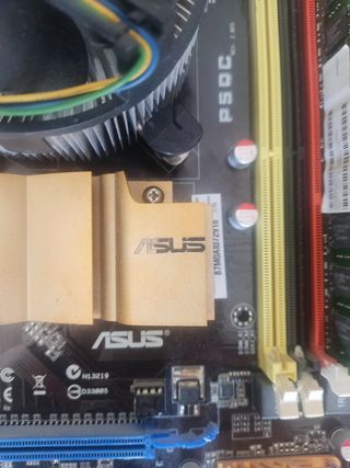 ASUS P5QC 775 + Intel Core2 Quad Q660 + 2 Gb RAM
