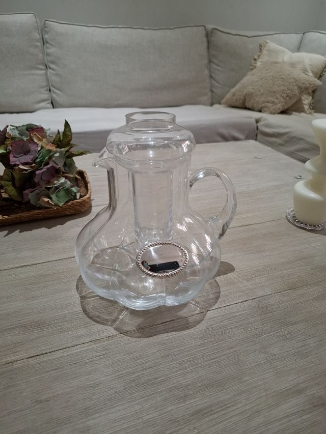 Jarra de cristal con recipiente para hielo
