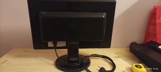Monitor PC + Soporte portátil (regalo)