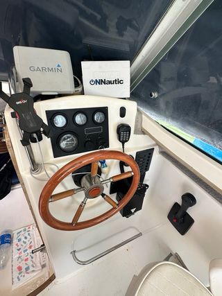 Embarcación Ocqueteau 645