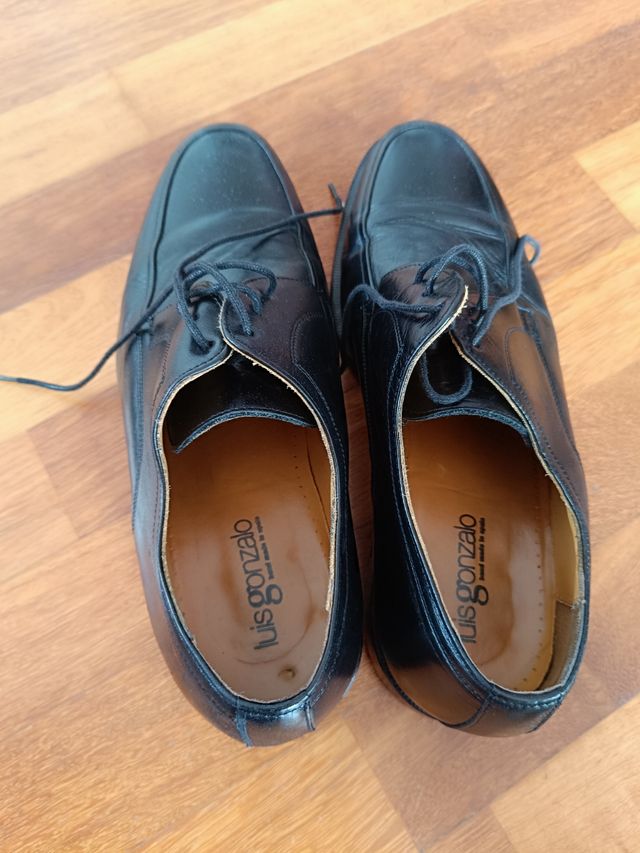 Zapatos negros de vestir