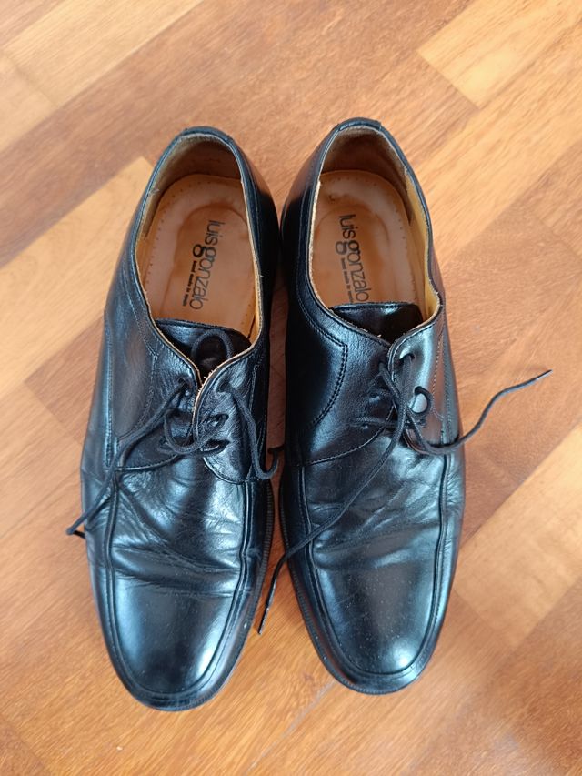 Zapatos negros de vestir