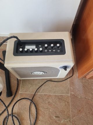 Guitarra squier eléctrica con ampli
