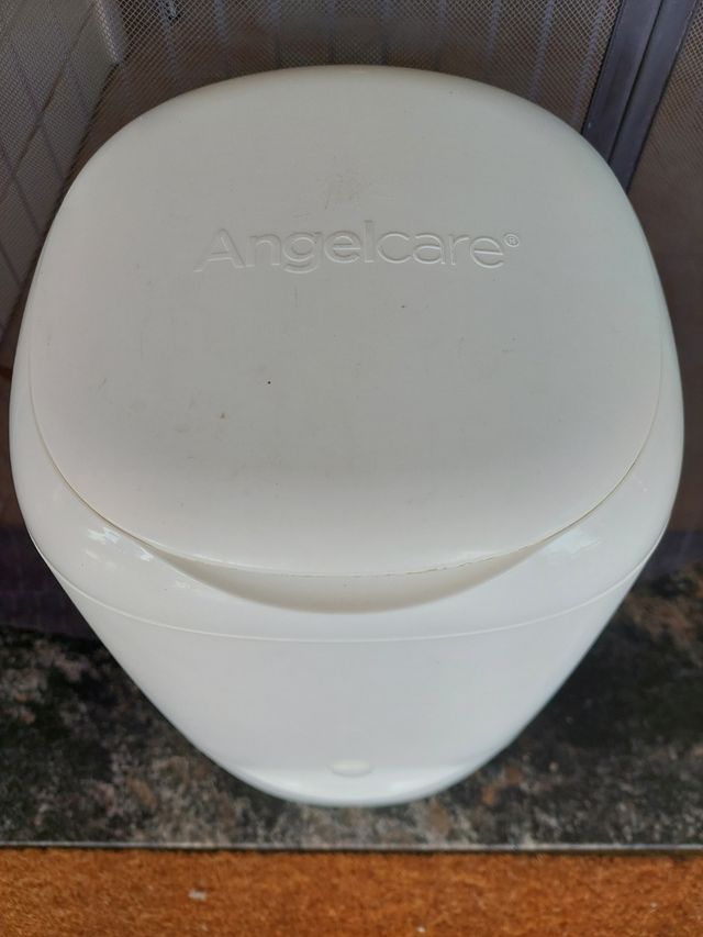 Basura contenedor para pañales