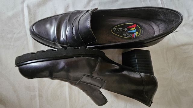 Zapatos PITILLOS talla 41 tacón ancho