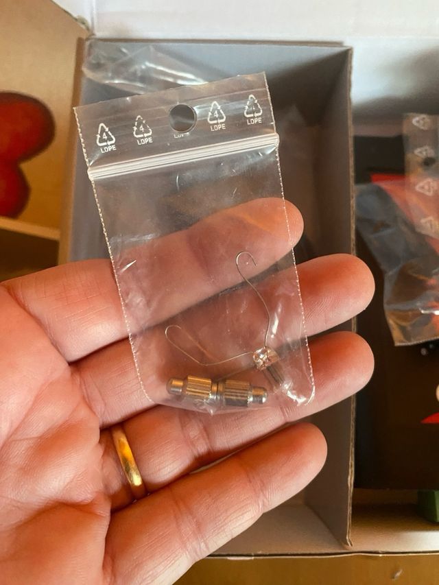 elettronica invisibile (più cavo aggiuntivo)