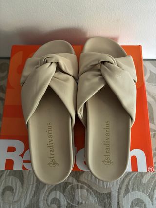 sandalias Stradivarius