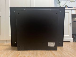 Biochimenea mural en acero y negro CBRTVB