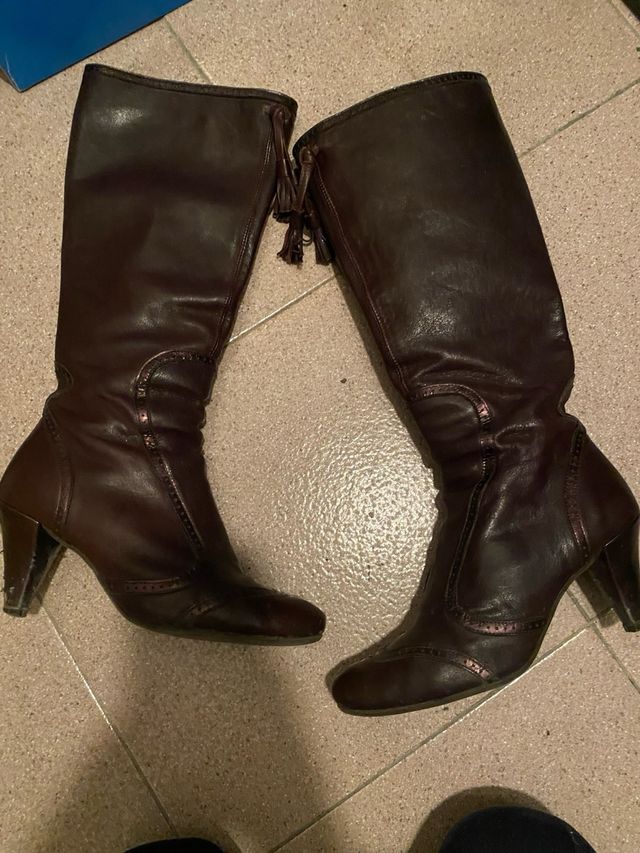 Botas de puel marron