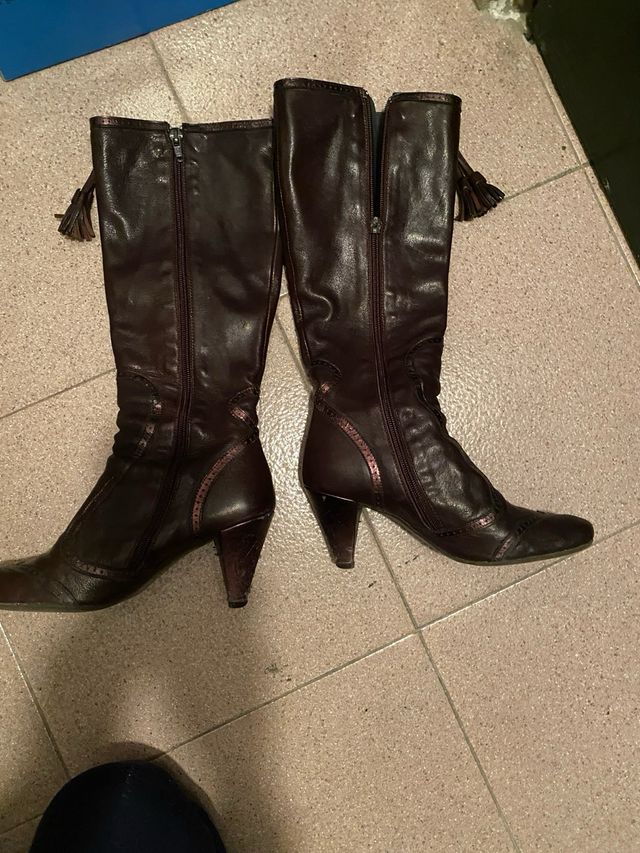 Botas de puel marron