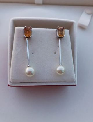 Pendientes oro BLANCO de 18k con topacio