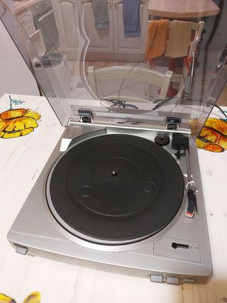 giradischi aiwa