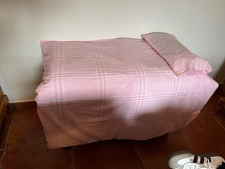 Edredon de color rosa 