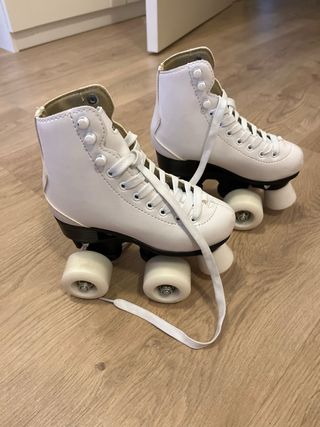 Patines cuatro ruedas Roces t.26