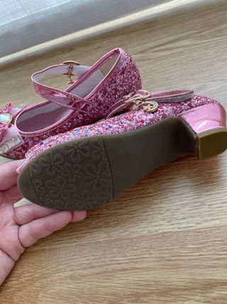 Tacones de princesa brillantes