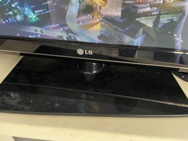 TV television LG PLASMA 42"  pulgadas