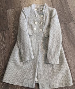 ABRIGO GRIS BLANCO doble botón