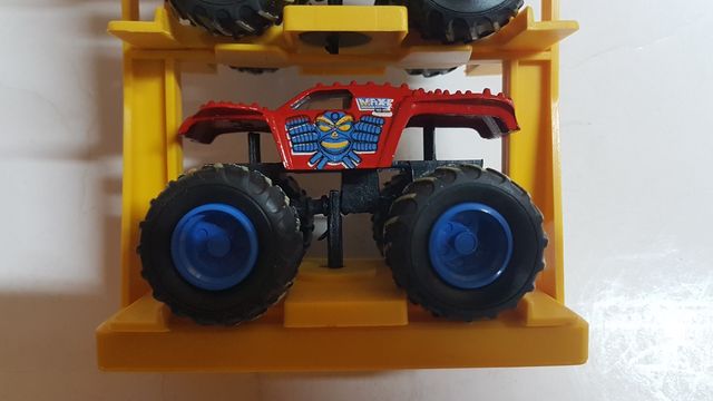 LOTE DE 5 COCHES MONSTER TRUCKS
