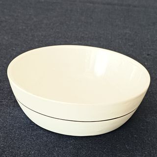 Bomboniera in fine ceramica con iniziali A.R.