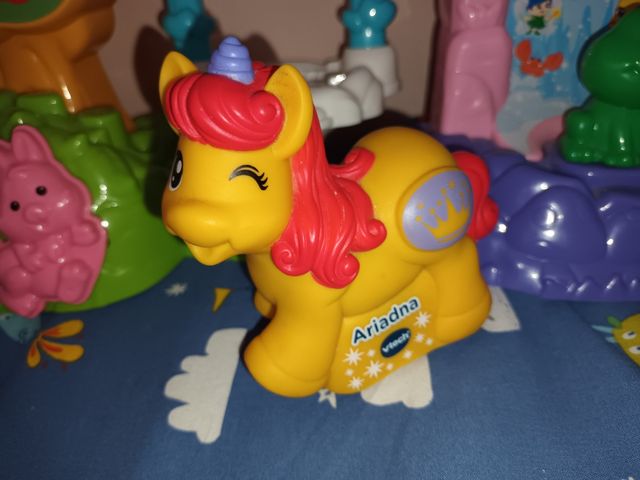 Tut tut mundo mágico unicornios