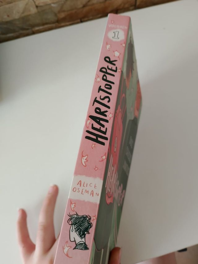 Libro HEARTSTOPPER Más QUE PALABRAS