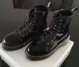 Botas negras estilo Dr Martens T.38