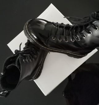Botas negras estilo Dr Martens T.38